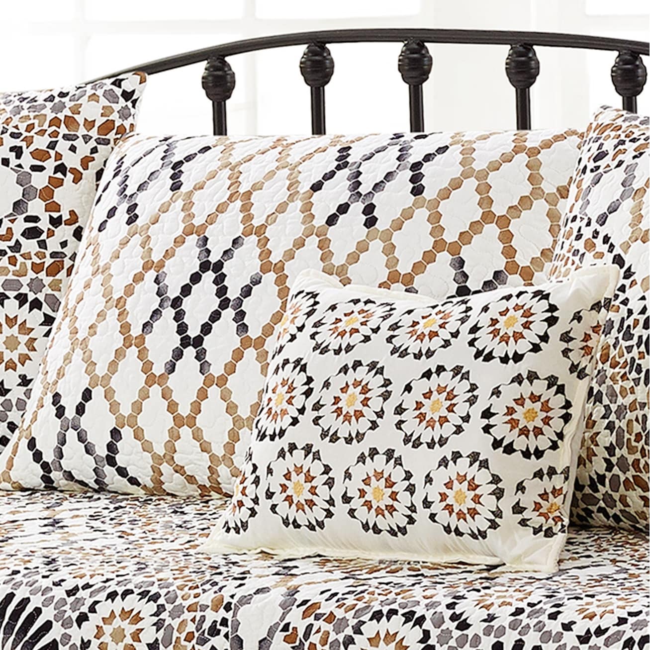 Ensemble de couvre-lit Serenta 6 pièces en mélange de coton pour lit de jour - 75 x 39