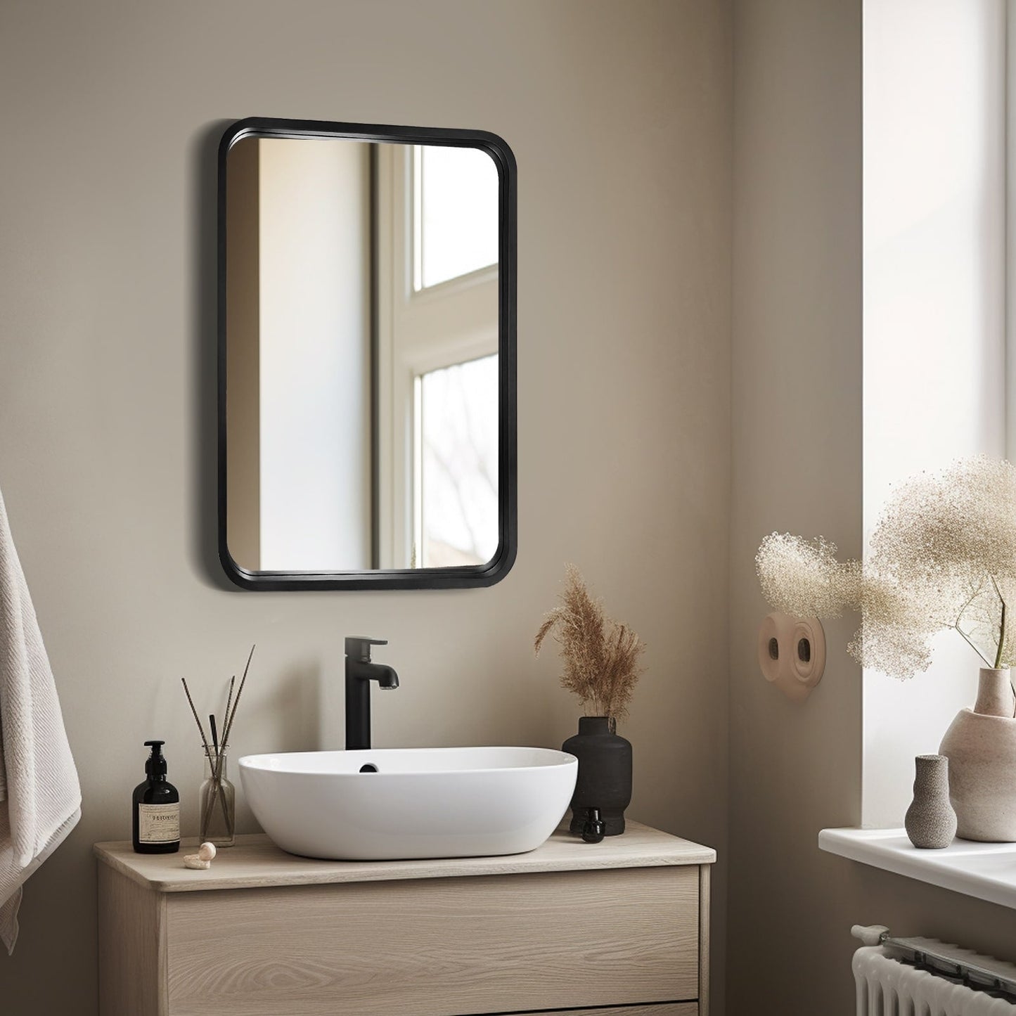 Miroir mural rectangulaire à coins arrondis de style ferme avec cadre en bois massif