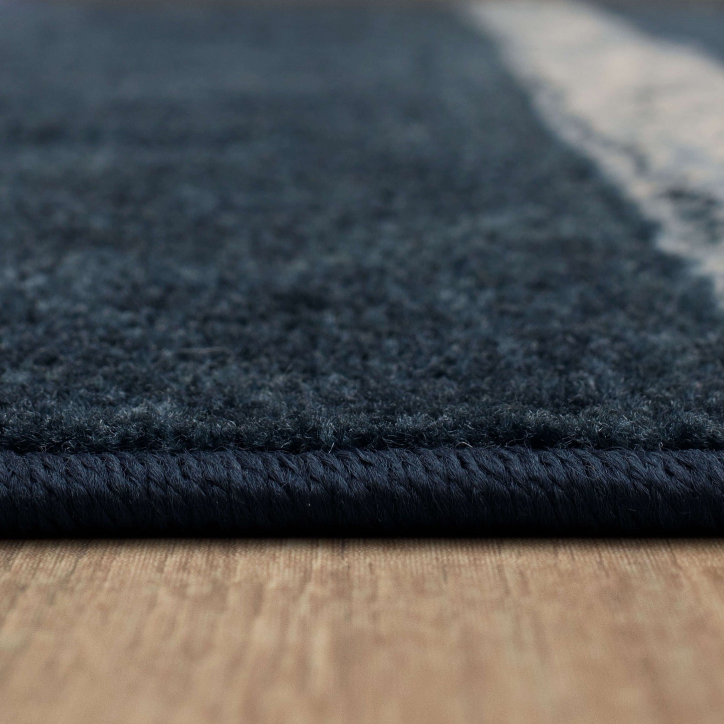 Tapis de style bohème à rayures multicolores Sultan de la collection Curated Nomad