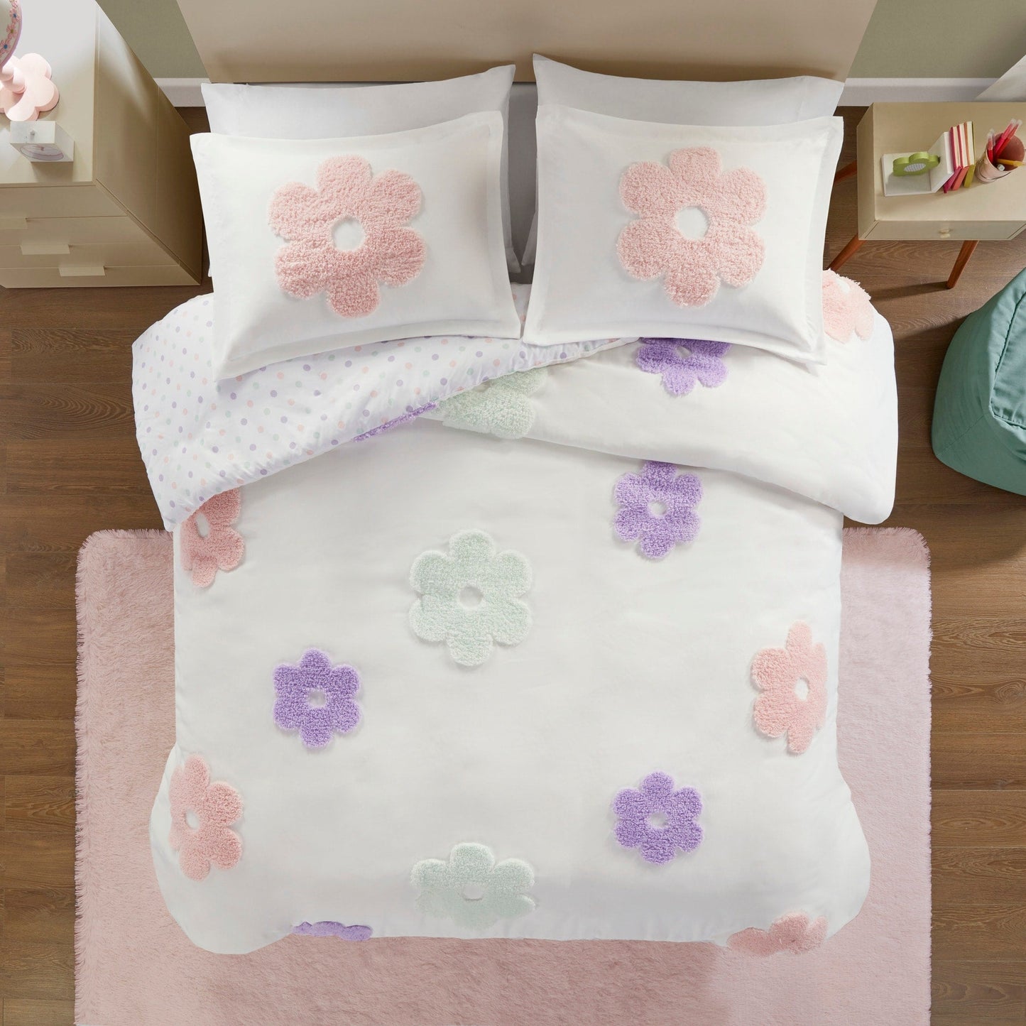 Parure de lit réversible en chenille tuftée Madeline Floral d'Intelligent Design Kids