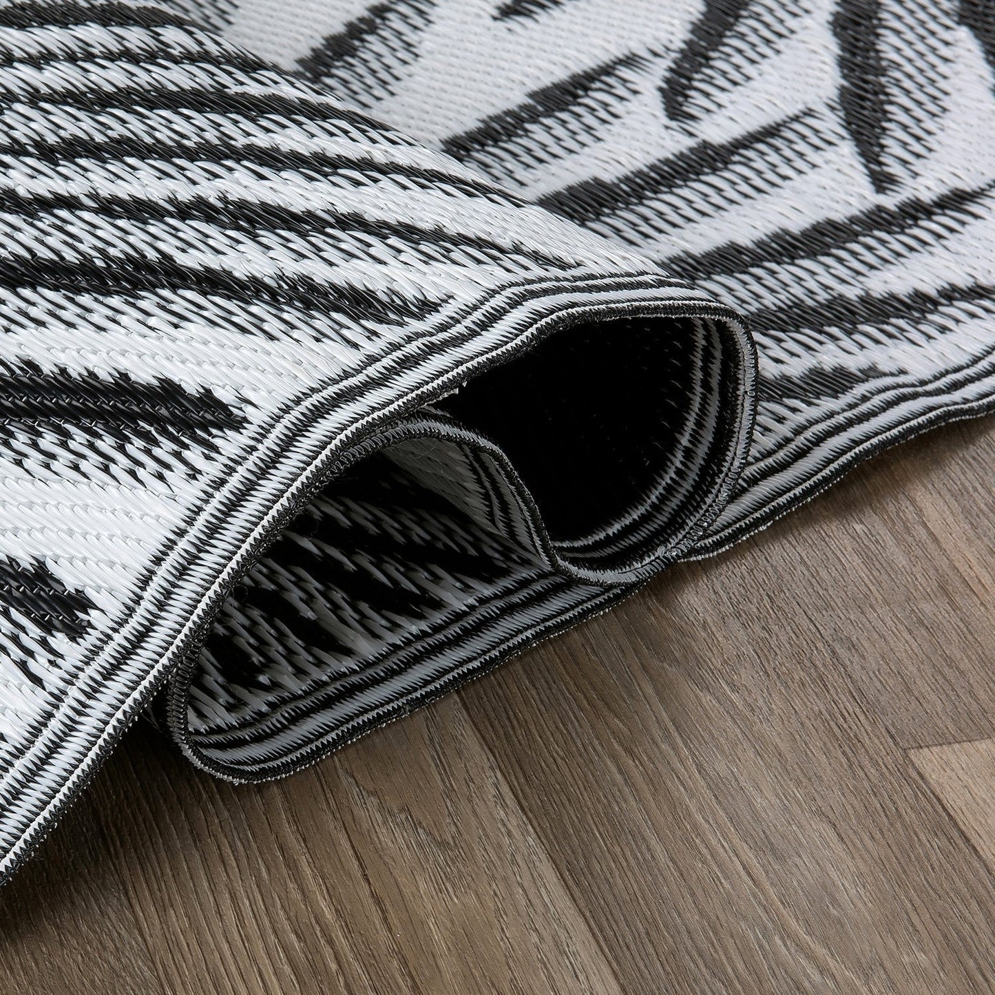 Tapis d'extérieur réversibles en plastique recyclé à motif floral tropical de World Rug Gallery