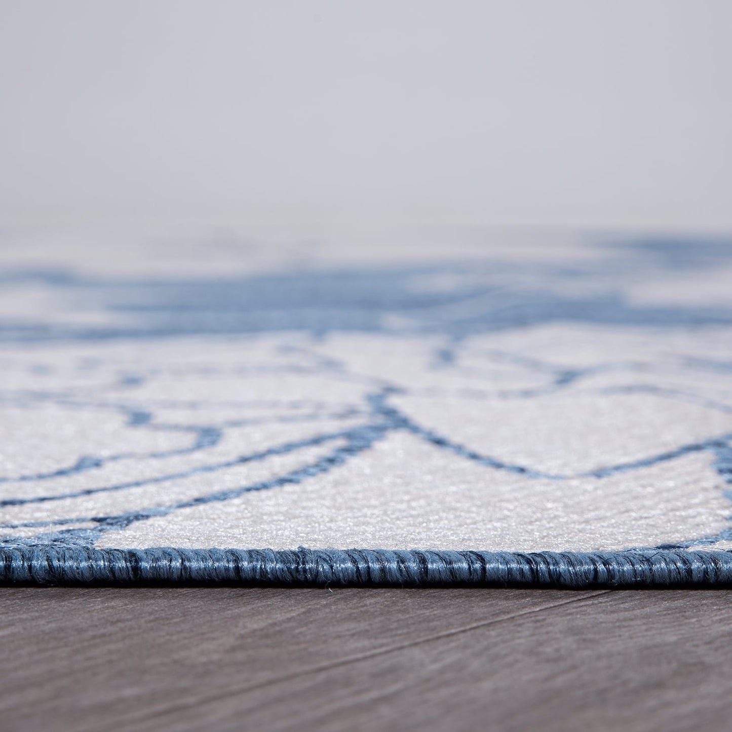 Tapis d'intérieur/extérieur moderne à motif floral texturé World Rug Gallery